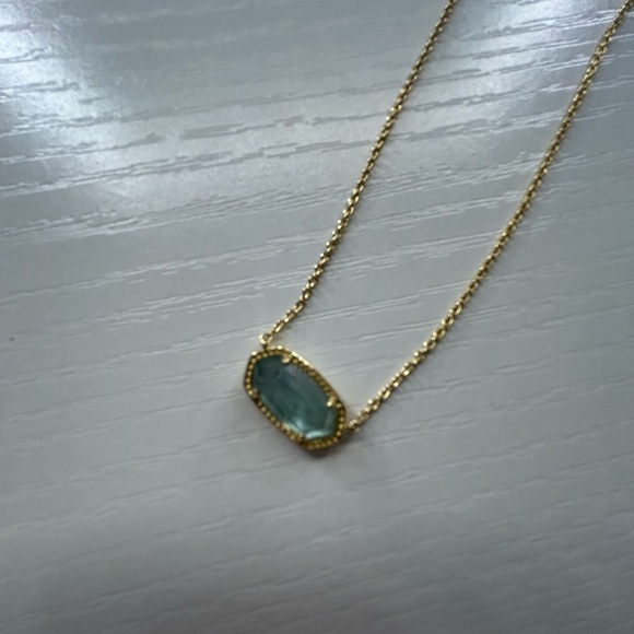 Icey blue Kendra Scott necklace - Picture 3 of 3